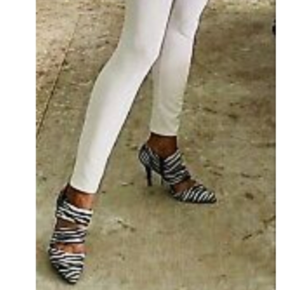 Trina Turk Malibu Calf Hair Cut Out Pump Heels 9 - Picture 15 of 16